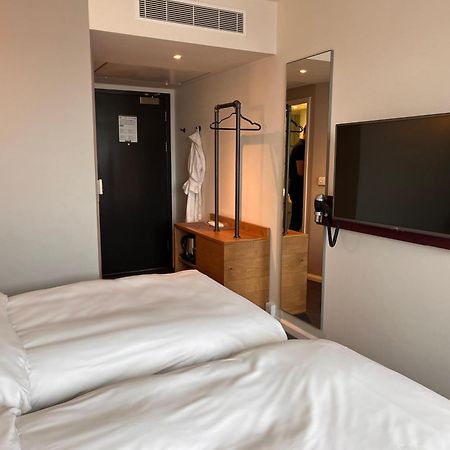 เพนตาโฮเต็ล เดอร์บี Hotel ดาร์บี ภายนอก รูปภาพ