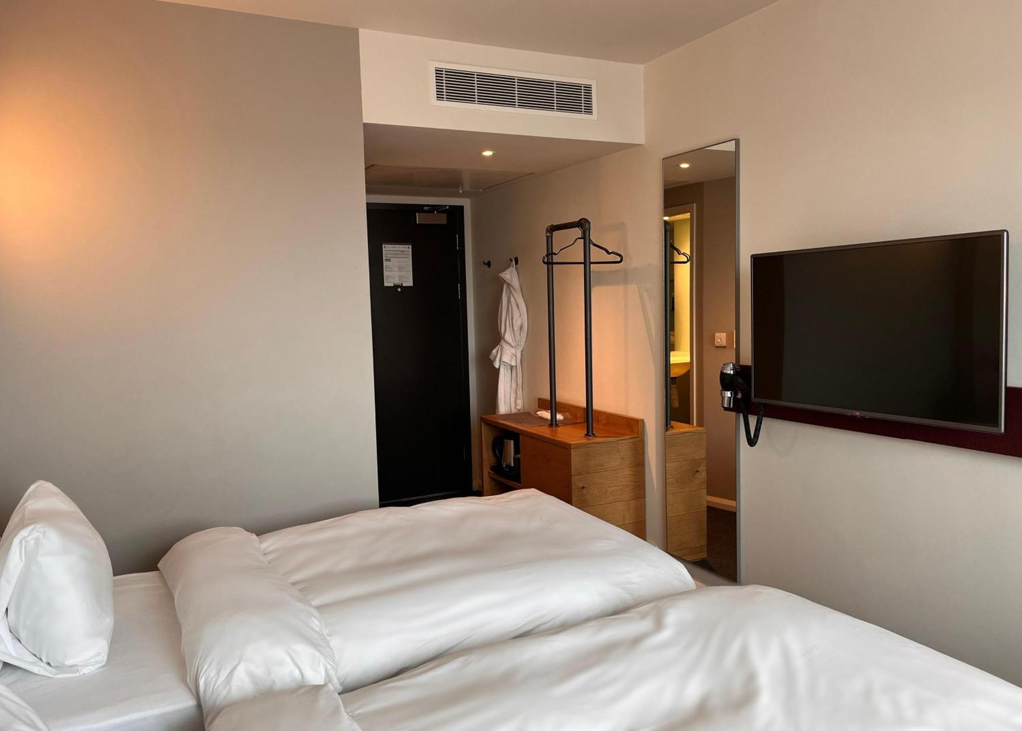 เพนตาโฮเต็ล เดอร์บี Hotel ดาร์บี ภายนอก รูปภาพ