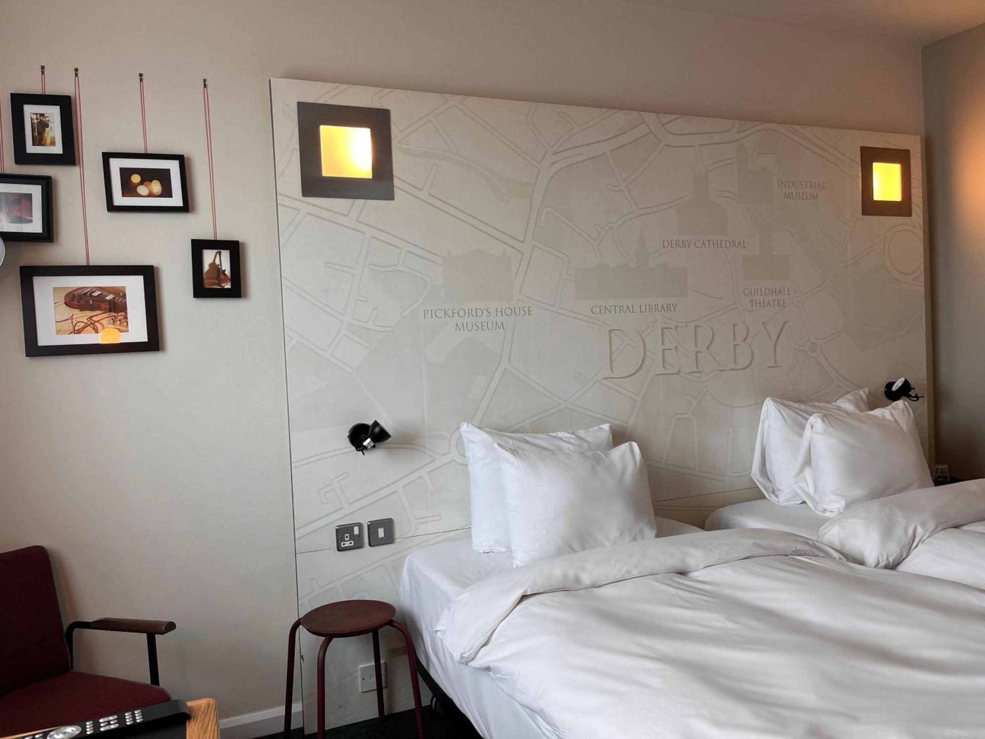 เพนตาโฮเต็ล เดอร์บี Hotel ดาร์บี ภายนอก รูปภาพ