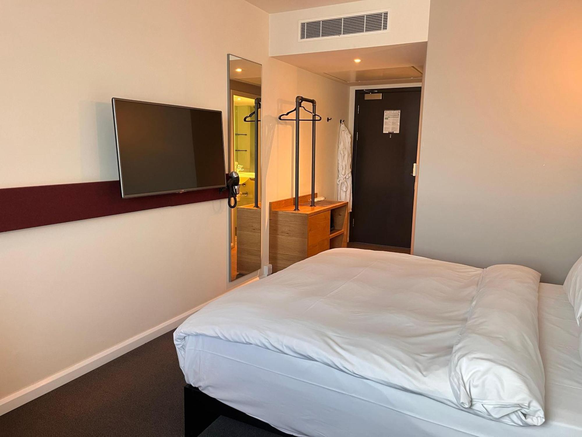 เพนตาโฮเต็ล เดอร์บี Hotel ดาร์บี ภายนอก รูปภาพ