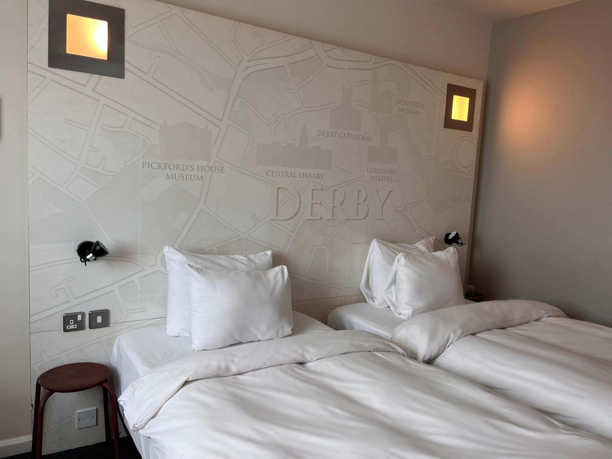เพนตาโฮเต็ล เดอร์บี Hotel ดาร์บี ภายนอก รูปภาพ