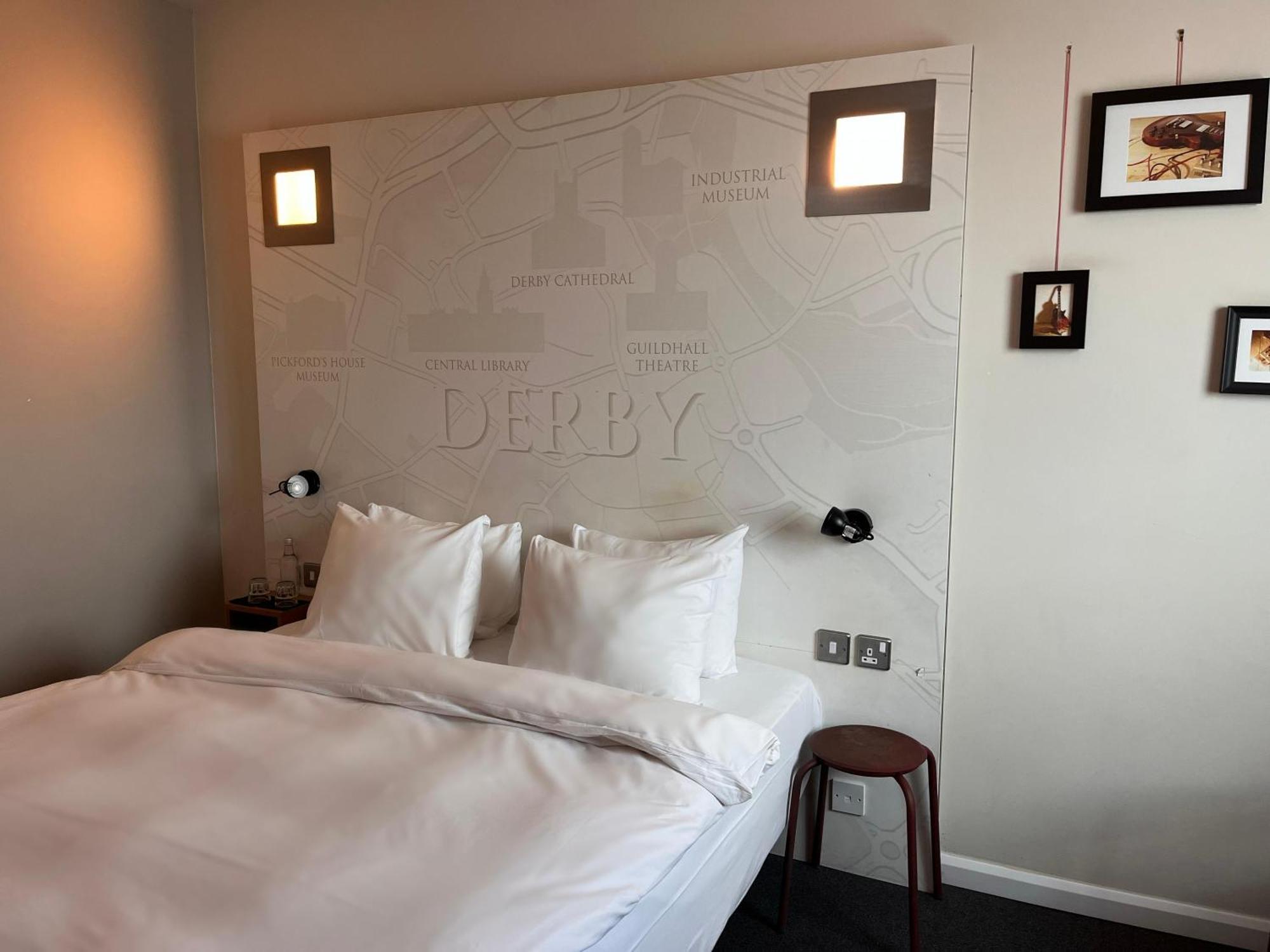 เพนตาโฮเต็ล เดอร์บี Hotel ดาร์บี ภายนอก รูปภาพ